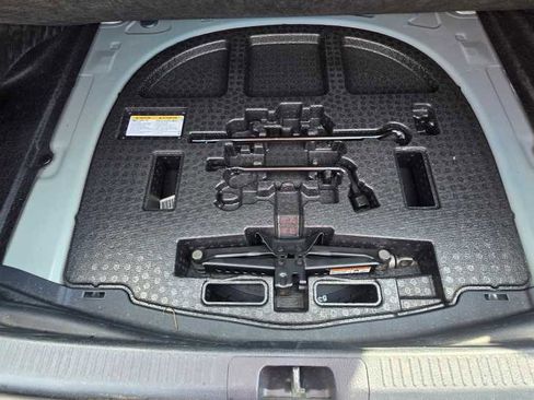 Used 2024 Toyota Camry SE w/ Convenience Package image 21