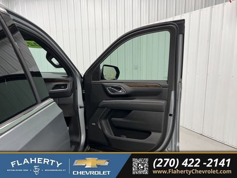 Used 2023 Chevrolet Tahoe Premier w/ Advanced Technology Package image 14