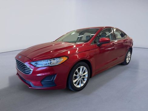 Used 2020 Ford Fusion SE FWD image 3
