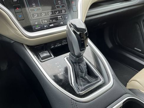 Used 2023 Subaru Outback Limited image 24