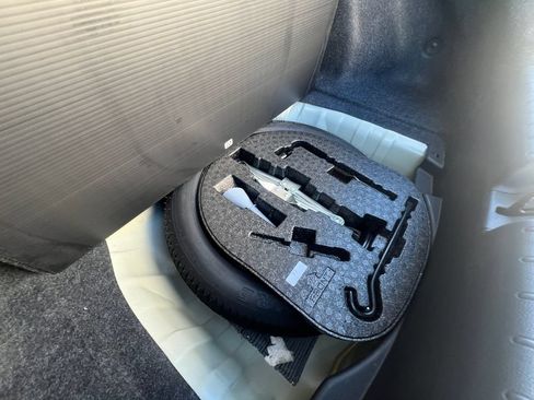 Used 2016 Honda Civic EX-L image 28