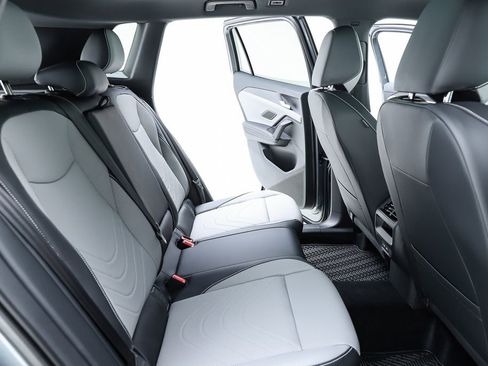 New 2026 Volkswagen Tiguan SE R-Line image 77