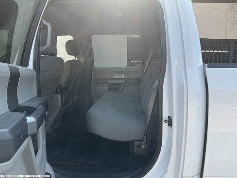 Used 2017 Ford F150 XLT w/ Equipment Group 302A Luxury RWD image 9