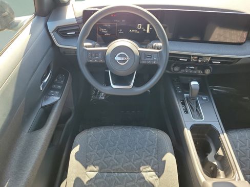 Used 2026 Nissan Kicks SV FWD image 12