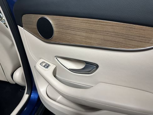 Used 2018 Mercedes-Benz GLC 300 image 29