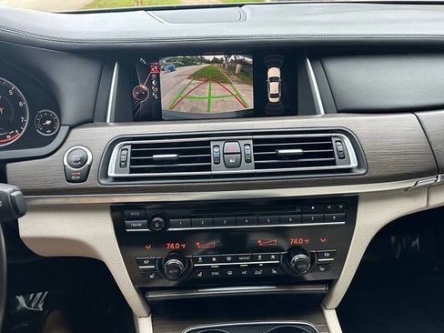 Used 2015 BMW 750i 750i 4dr Sedan image 15