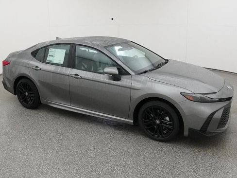 New 2026 Toyota Camry SE image 12