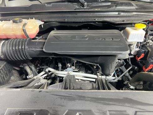 Used 2022 RAM 1500 Big Horn w/ Built-to-serve Edition image 29