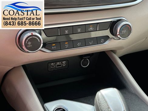 Used 2025 Nissan Altima 2.5 SV FWD image 32