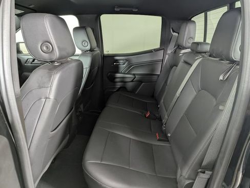 Used 2024 Chevrolet Colorado LT w/ LT Convenience Package III AWD/4WD image 17