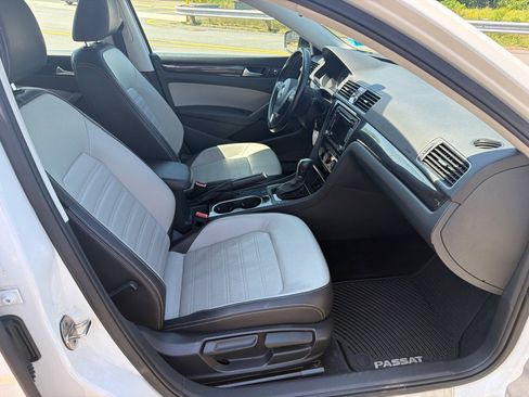 Used 2015 Volkswagen Passat 1.8T Sport FWD image 21