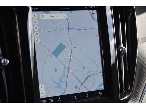 Certified 2025 Volvo XC60 T8 Plus w/ Protection Package Premier image 20