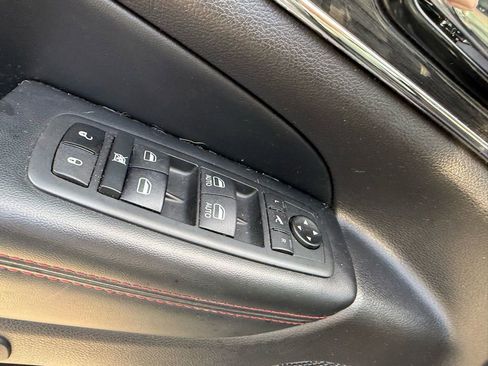 Used 2021 Jeep Grand Cherokee Trailhawk w/ Trailhawk Luxury Group image 12