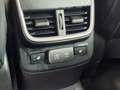 Used 2020 Subaru Outback Touring w/ Popular Package #2 image 11