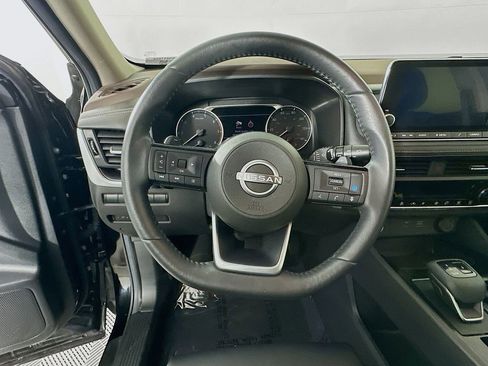 Certified 2023 Nissan Rogue SV w/ SV Premium B Package AWD/4WD image 17