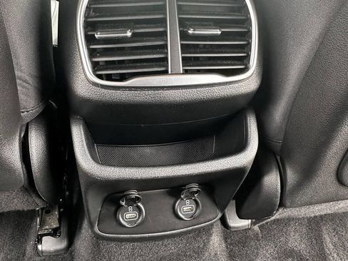 Used 2019 Hyundai Santa Fe SE FWD image 18