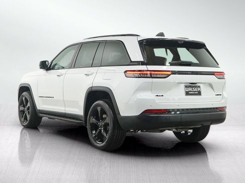 Used 2024 Jeep Grand Cherokee Limited w/ Luxury Tech Group II AWD/4WD image 3