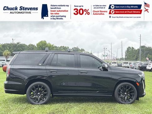 Used 2024 Cadillac Escalade Sport w/ Touring Package AWD/4WD image 4