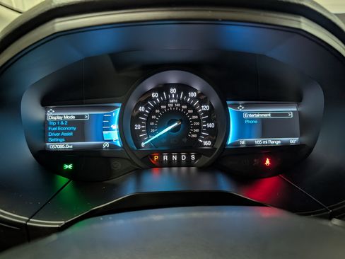 Used 2024 Ford Edge Titanium image 21