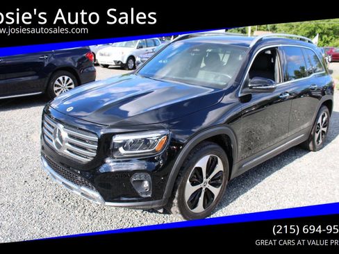 Used 2024 Mercedes-Benz GLB 250 image 1