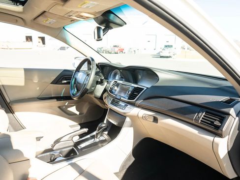 Used 2013 Honda Accord EX-L image 18