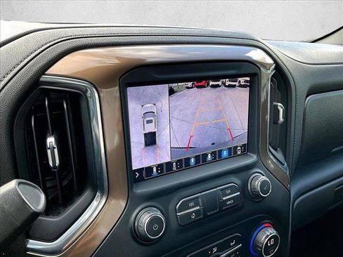 Used 2021 Chevrolet Silverado 1500 High Country w/ Technology Package image 23