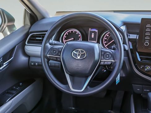 Used 2024 Toyota Camry LE image 28