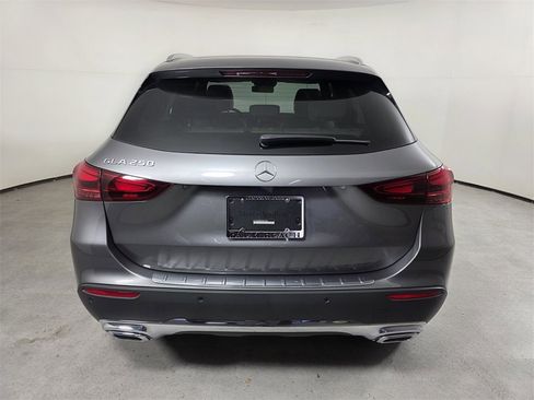 Certified 2025 Mercedes-Benz GLA 250 image 5