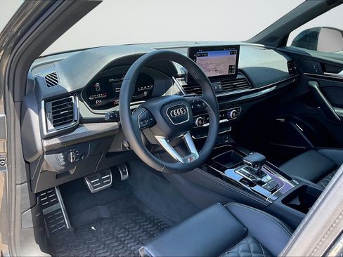 Used 2025 Audi SQ5 Premium Plus AWD/4WD image 9