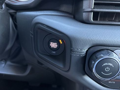 New 2026 Jeep Wrangler Unlimited Rubicon w/ Safety Group image 32