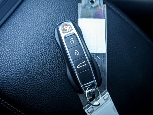 Used 2024 Porsche Cayenne S image 36