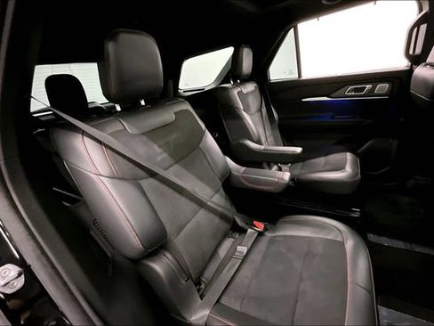 Used 2025 Ford Explorer ST AWD/4WD image 26