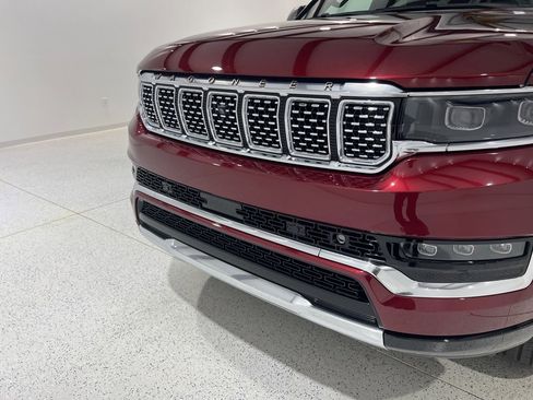 Used 2024 Jeep Grand Wagoneer L Series III image 29