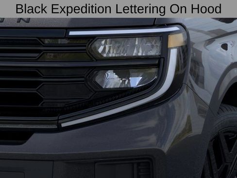 New 2026 Ford Expedition Max Platinum image 19