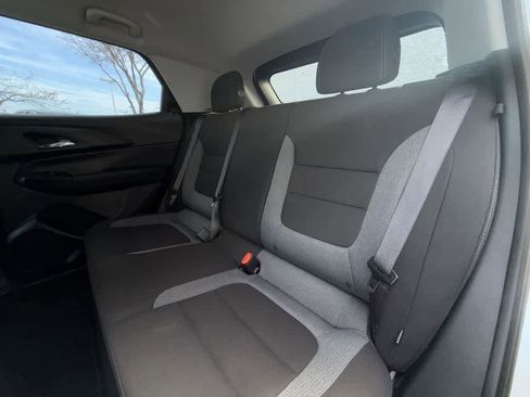 Used 2025 Chevrolet TrailBlazer LT image 13