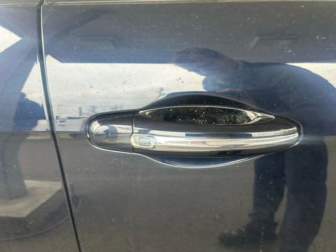 Used 2015 Bentley Flying Spur V8 image 5