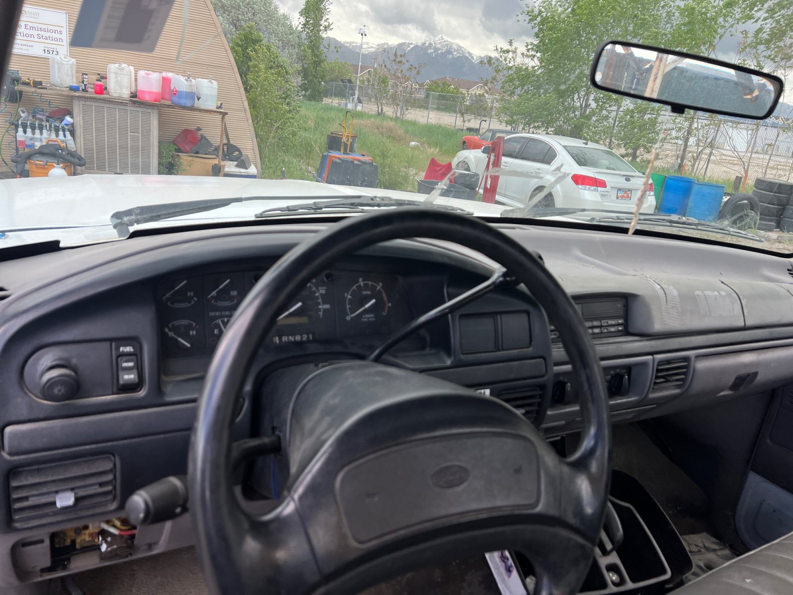 Used 1996 Ford F450 2WD Regular Cab Super Duty image 17
