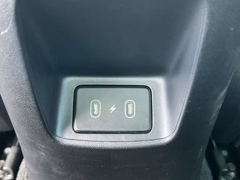 Certified 2025 Hyundai Elantra SEL FWD image 38