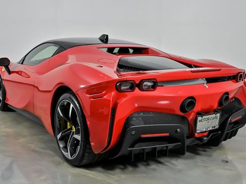 Used 2023 Ferrari SF90 Stradale AWD/4WD image 7