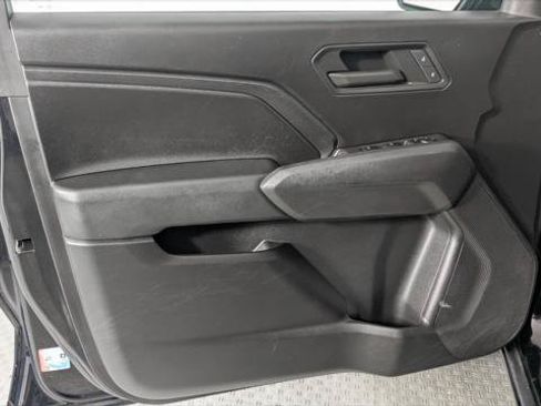 Used 2023 Chevrolet Colorado W/T RWD image 13