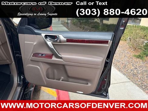 Used 2017 Lexus GX 460 Premium w/ Premium Package image 24