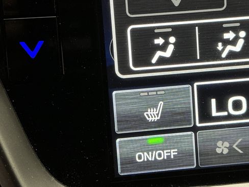 Used 2025 Subaru Legacy Premium AWD/4WD image 32
