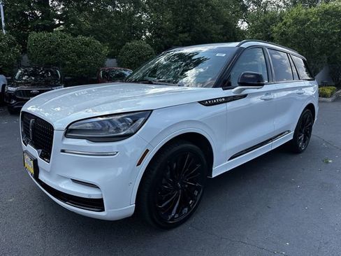 Used 2024 Lincoln Aviator Reserve w/ Jet Package AWD/4WD image 9