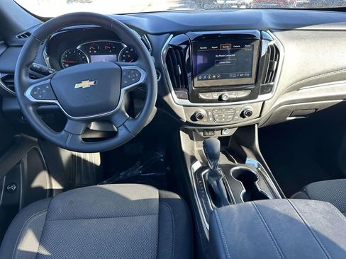 Used 2023 Chevrolet Traverse LT FWD image 14