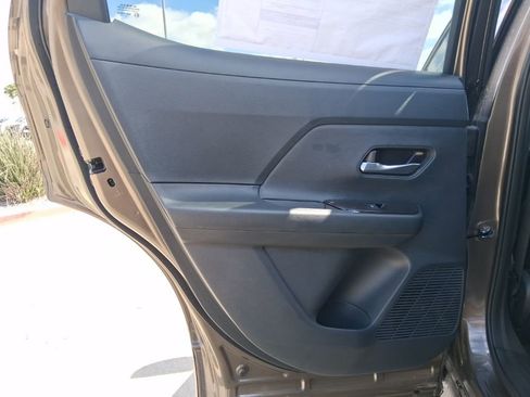 New 2026 Nissan Kicks SR FWD image 25