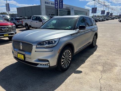 Used 2022 Lincoln Aviator Reserve w/ Equipment Group 201A AWD/4WD image 7