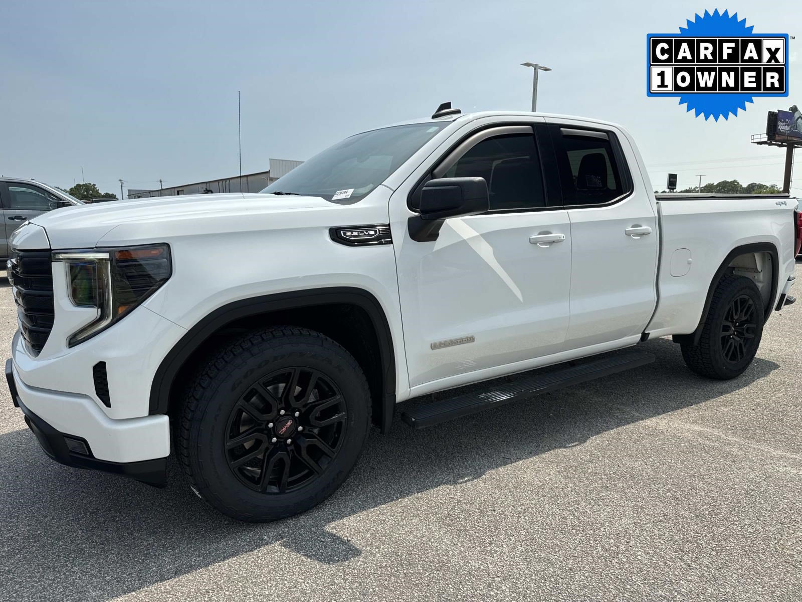 Used 2023 GMC Sierra 1500 Elevation AWD/4WD image 8
