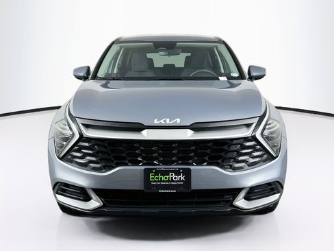 Used 2025 Kia Sportage LX AWD/4WD image 2