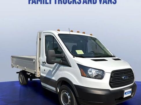 Used 2018 Ford Transit 250 138 RWD image 4