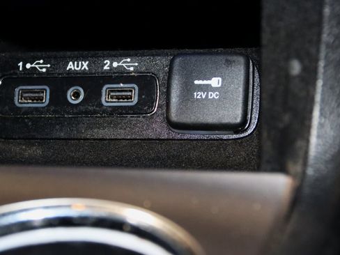 Used 2019 Jeep Grand Cherokee Altitude image 23